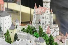 galeria-2512-Golab-modele-150